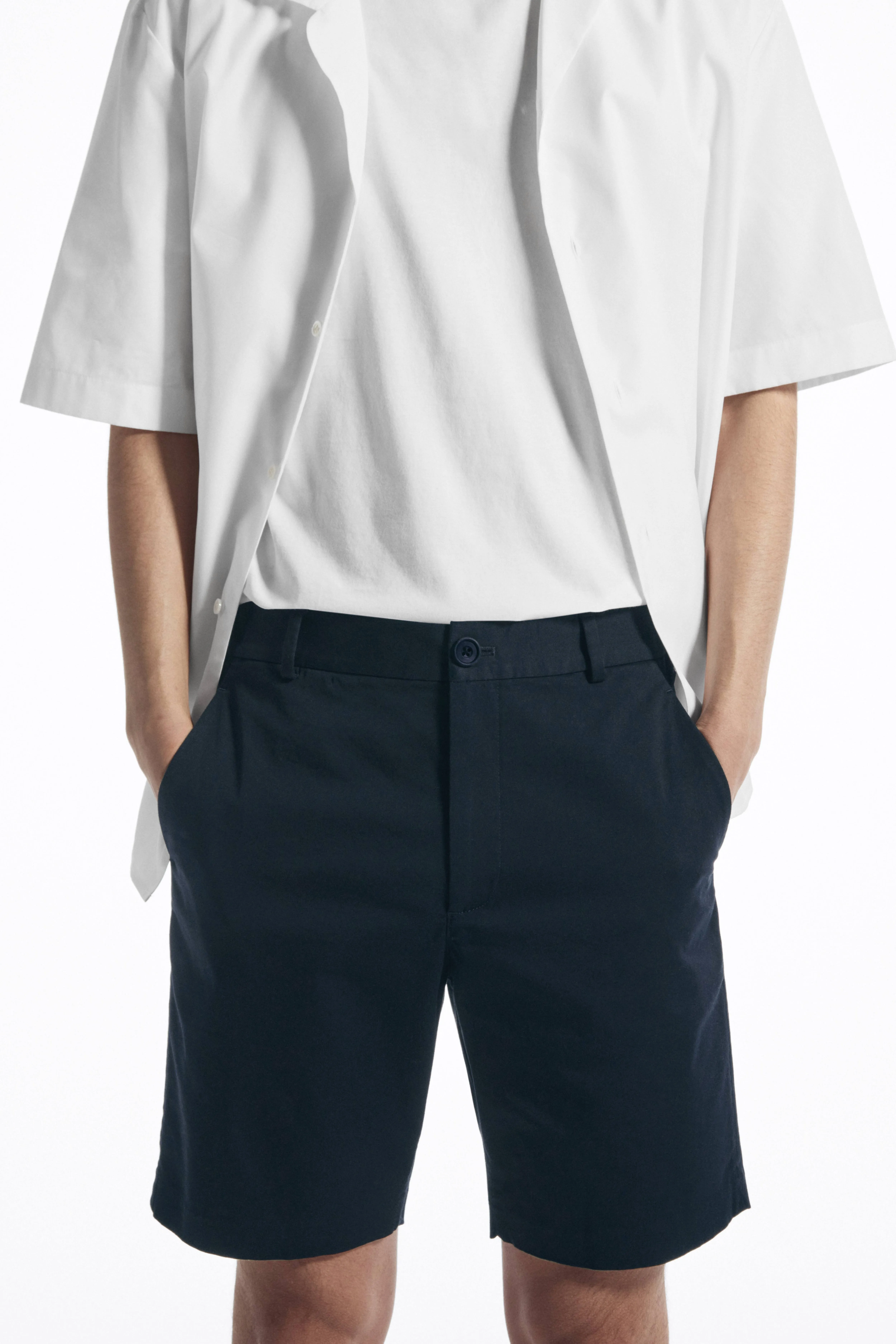 CLASSIC CHINO SHORTS - Regular waist - Short - NAVY - Men | H&M GB